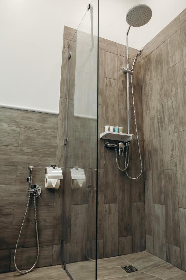 7 Boutique Hotel Ustʼ-Kamenogorsk Exteriör bild