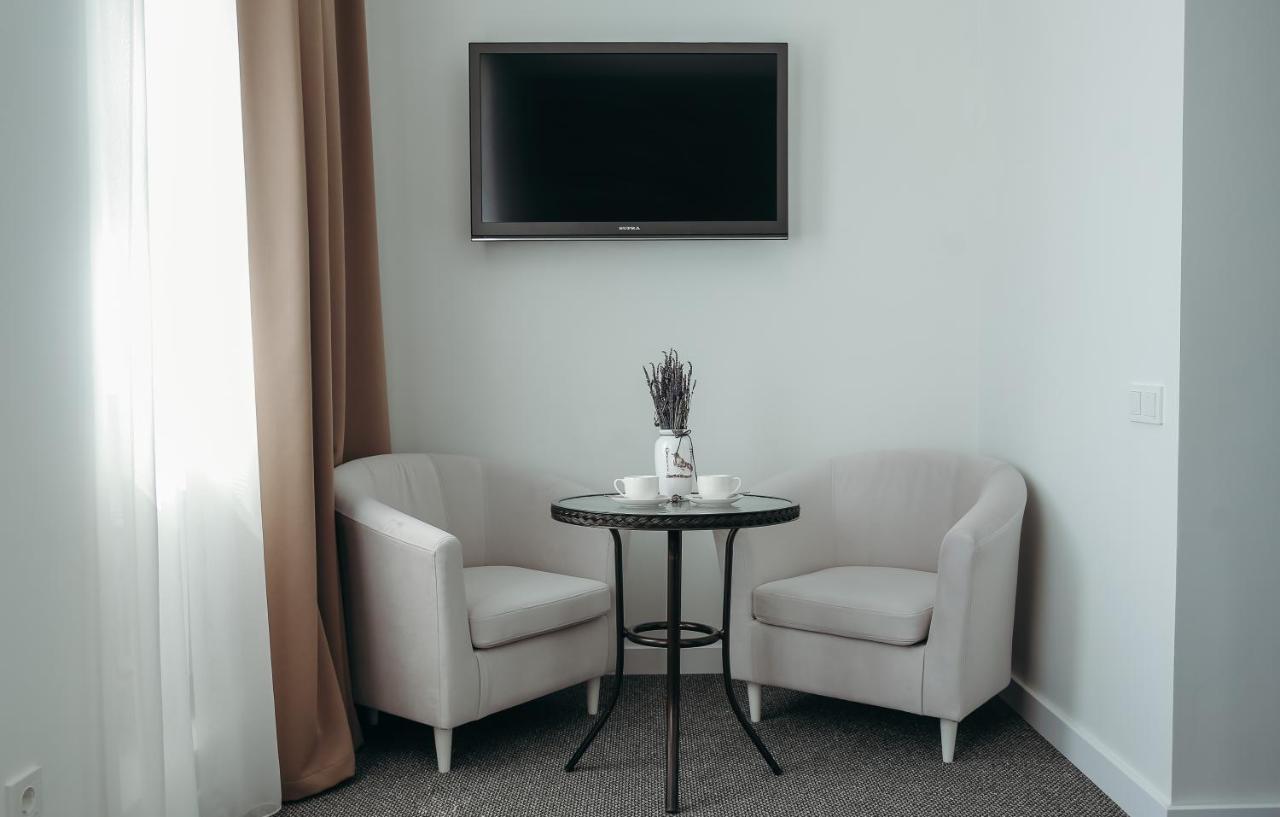 7 Boutique Hotel Ustʼ-Kamenogorsk Exteriör bild