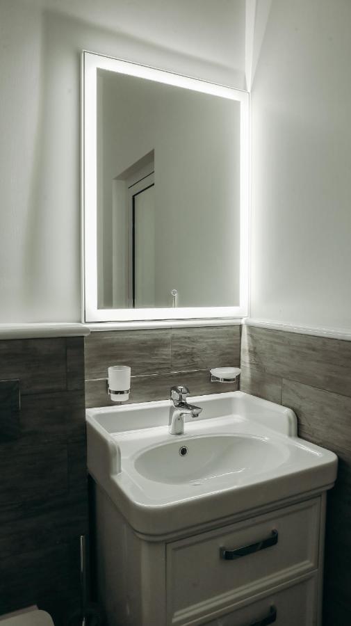 7 Boutique Hotel Ustʼ-Kamenogorsk Exteriör bild