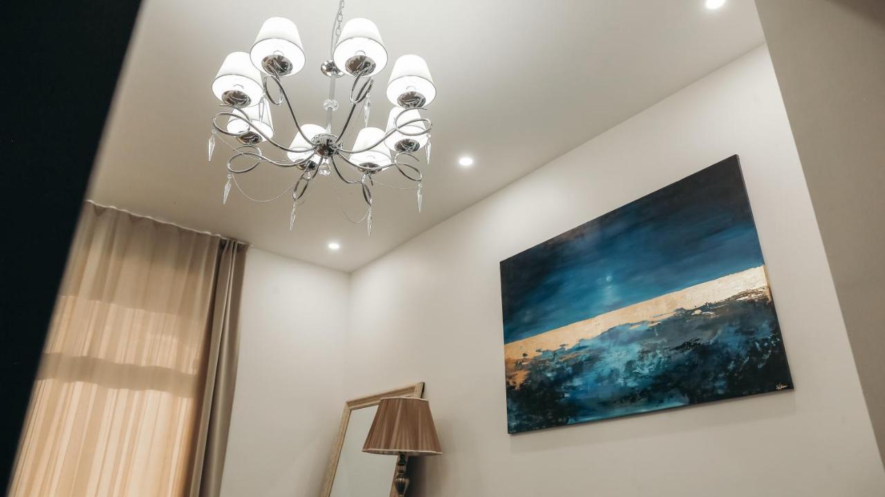 7 Boutique Hotel Ustʼ-Kamenogorsk Exteriör bild